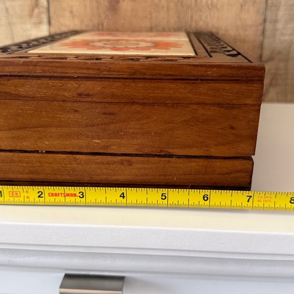 Vintage Handmade Wooden Jewelry Box with Retro Floral Tiles with Carved Details - Picture 13 of 13